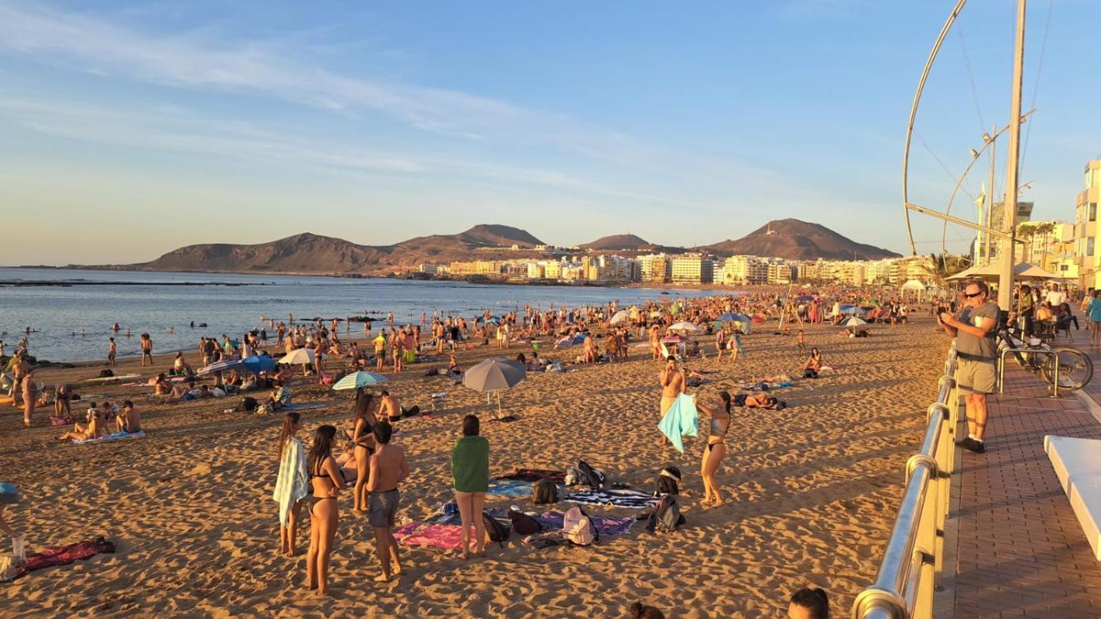 Bkd1 - Entero A 50 Metros Playa De Canteras *