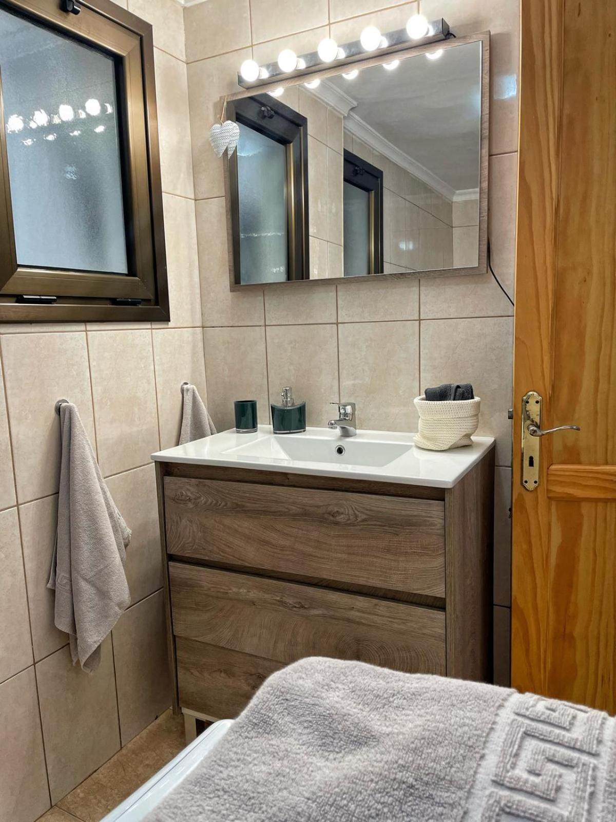 Bkd1 - Entero A 50 Metros Playa De Canteras Appartement
